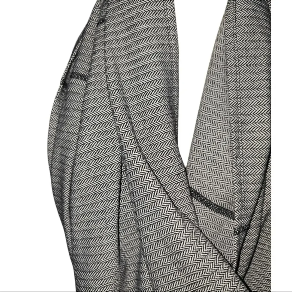 Lululemon Gray Stripe Herringbone‎ Vinyasa Snap Infinity Scarf
